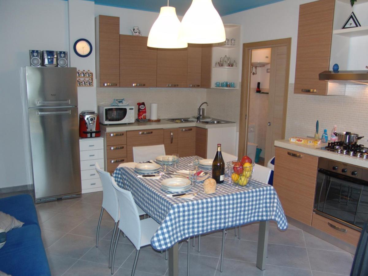 Blue Apartment Marina di Castagneto Carducci Exterior foto