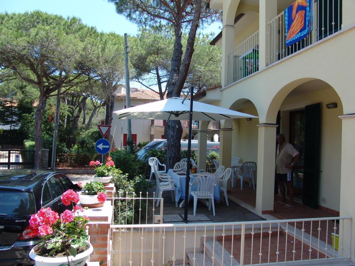 Blue Apartment Marina di Castagneto Carducci Exterior foto